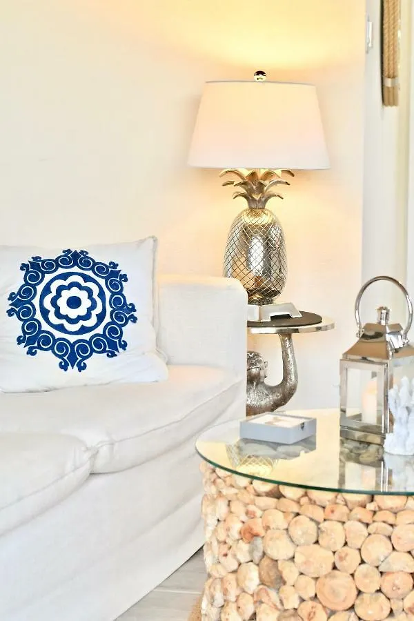 West Rock Villas Άγιος Ιάκωβος